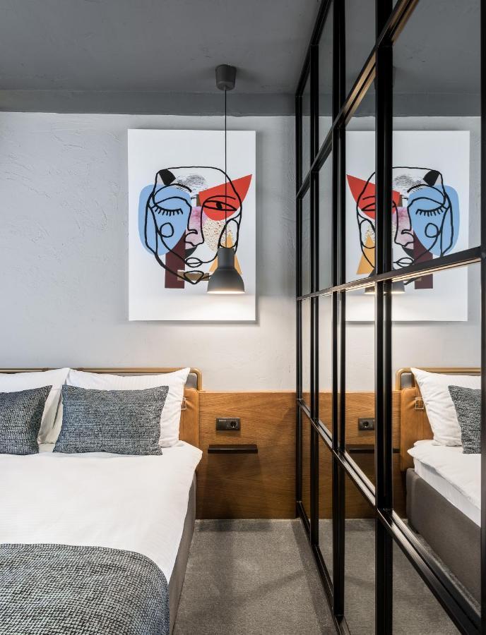 7 Rooms Suites เบลเกรด ภายนอก รูปภาพ